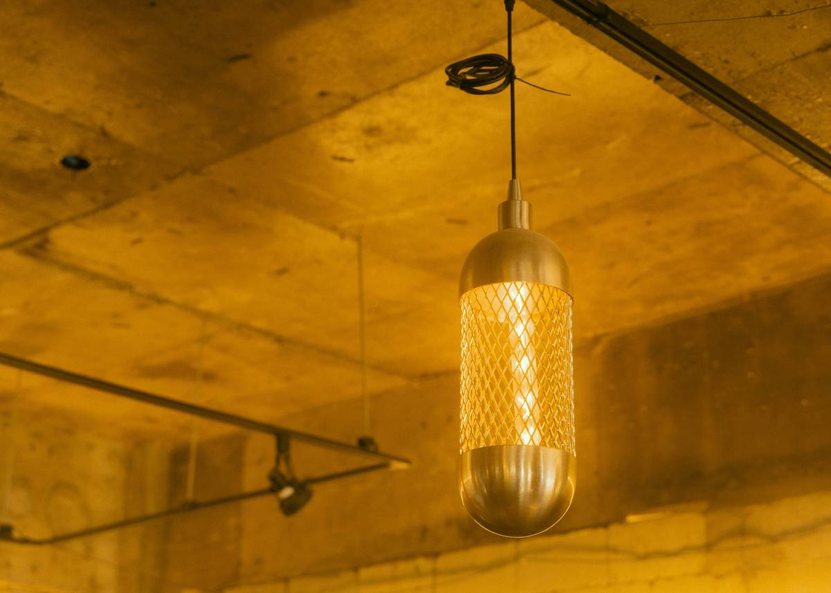 Residential Track Lighting Fixtures: 7 Proven Tips to Avoid Costly Mistakes
