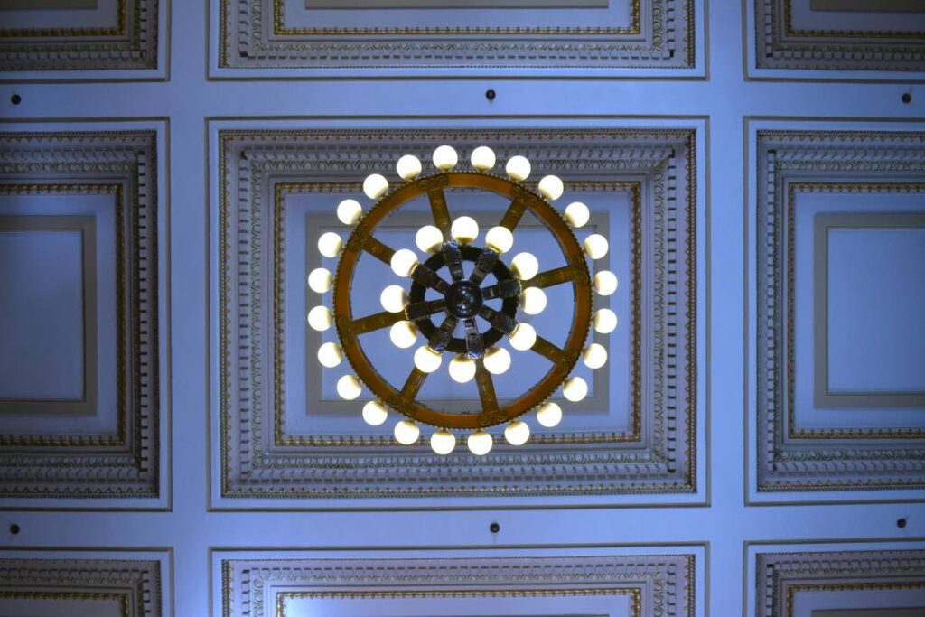 Track Lighting Home: 7 Proven Tips to Avoid Costly Mistakes
